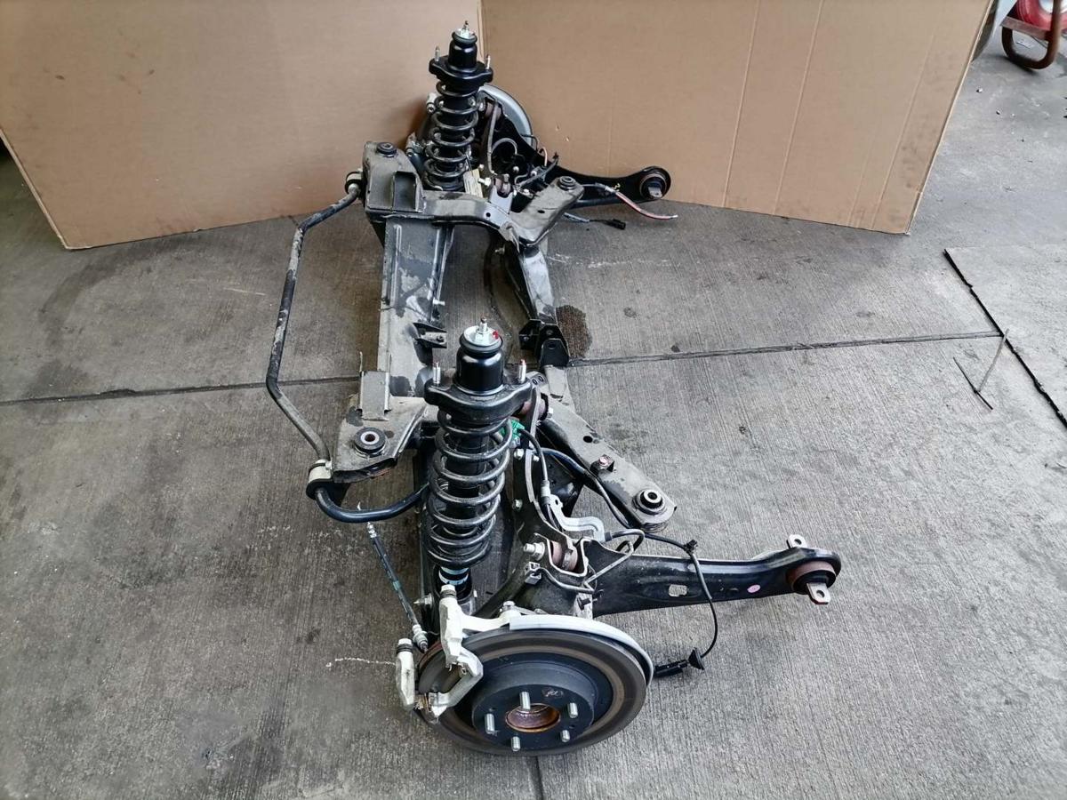 Mitsubishi Eclipse Cross original Hinterachse mit Lenker und Lager 2.4 72kw Allrad Bj.2023